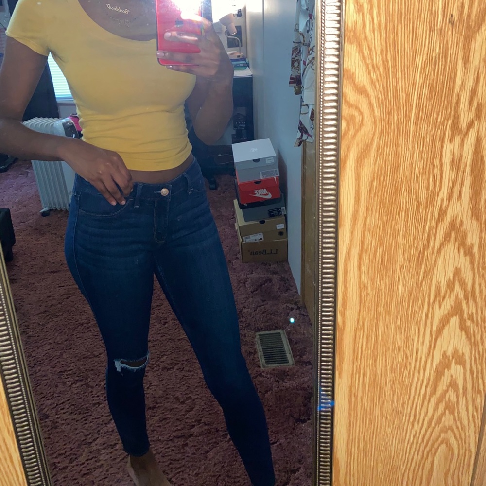 Hollister Distressed Skinny Jeggings